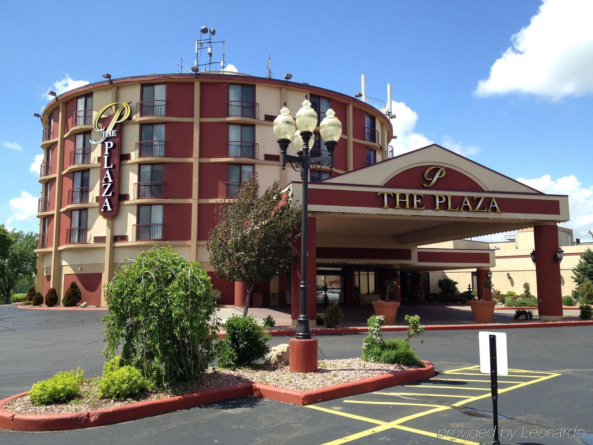Plaza Hotel & Suites - Eau Claire Exteriör bild