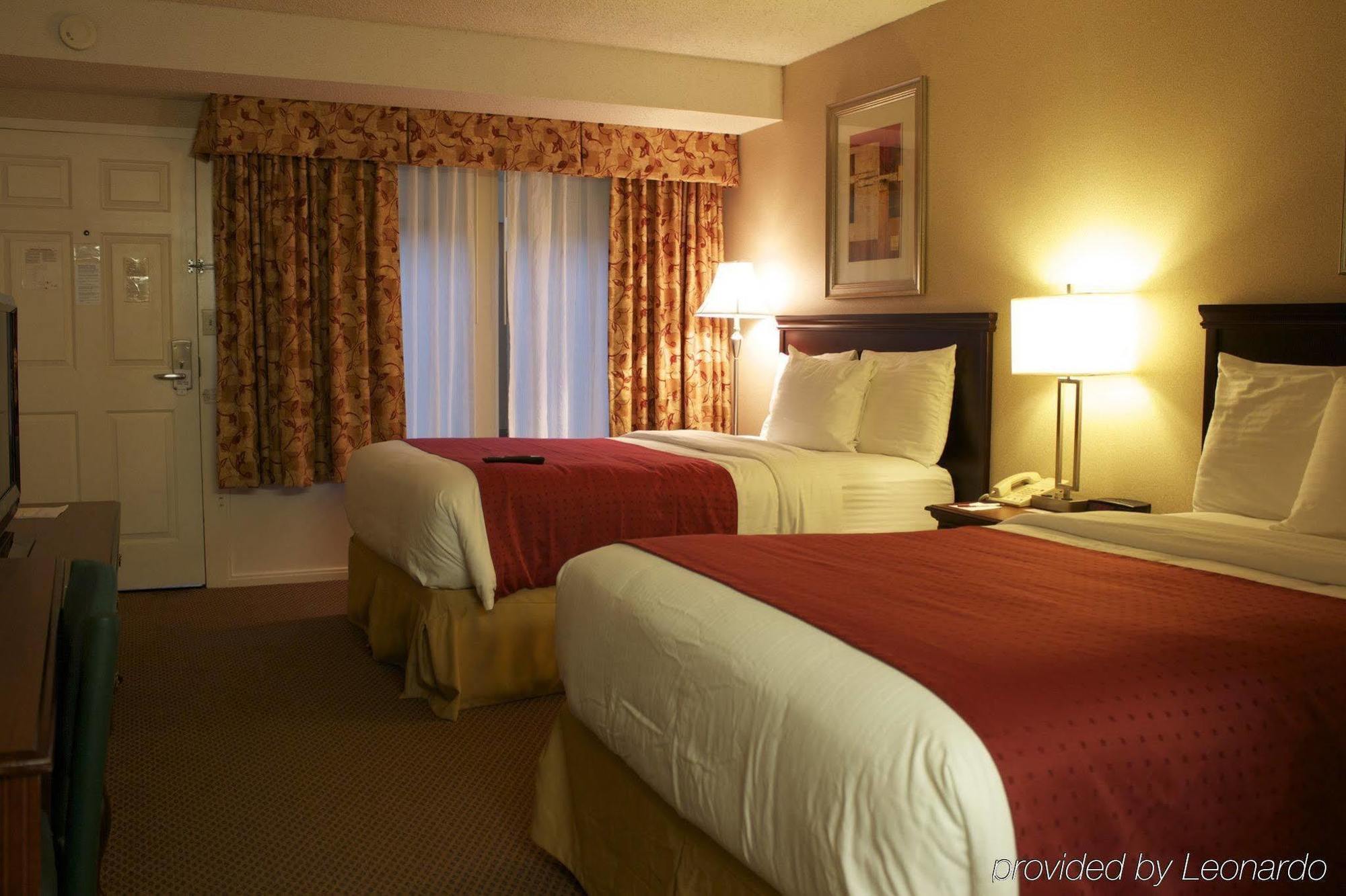 Plaza Hotel & Suites - Eau Claire Exteriör bild