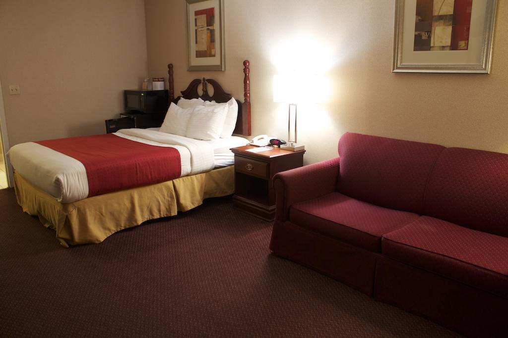 Plaza Hotel & Suites - Eau Claire Exteriör bild